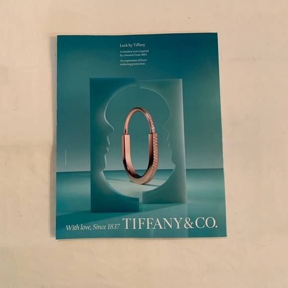 Harper’s Bazaar Emma Corrin “Is Writing Their Own” Issue June/July 2024 Magazine - Picture 7 of 7